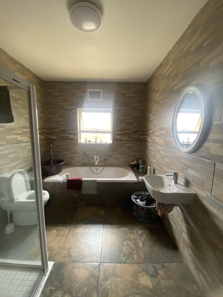 6 Bedroom Property for Sale in Mount Pleasant Western Cape